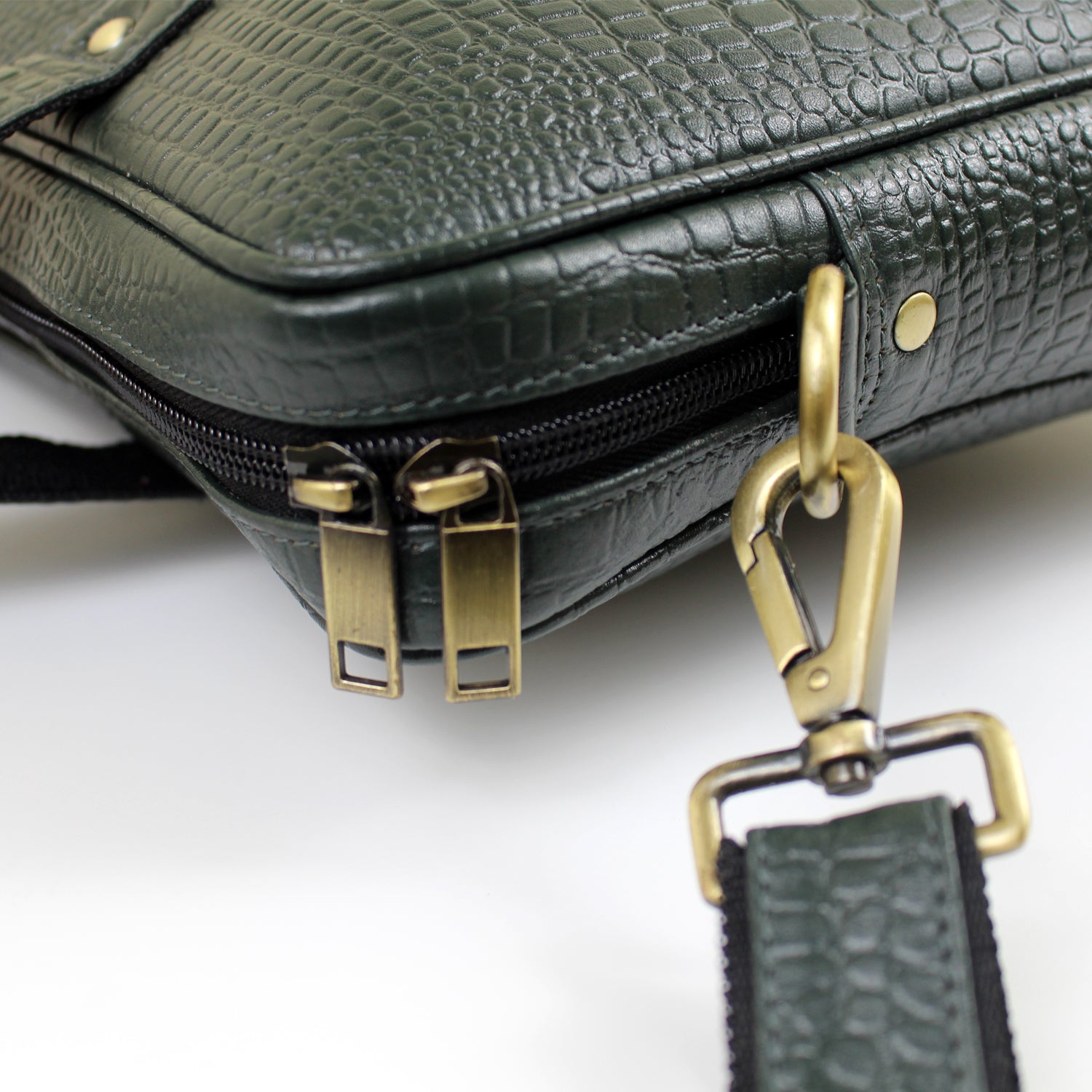 Genuine Leather Laptop Bag 14 inches Crocodilian texture Briefcase Men/Women Handmade Messenger Adjustable Shoulder Bag for Business Office Travel Genuine Leather Laptop Bag 14 inches Crocodilian texture Briefcase Men/Women Handmade Messenger Adjustable Shoulder Bag for Business Office Travel